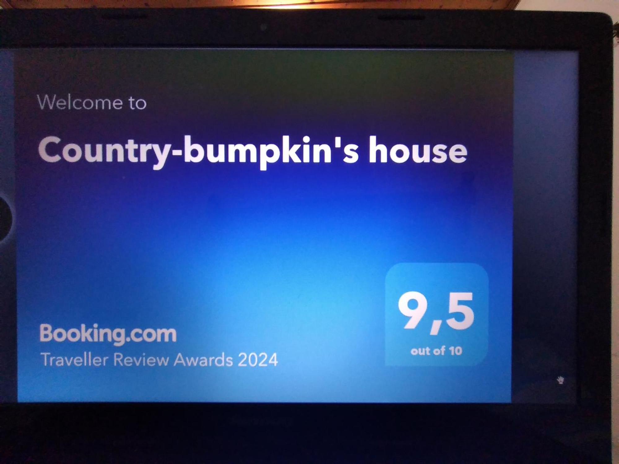 Country-bumpkin's House Holiday home Karyotikon