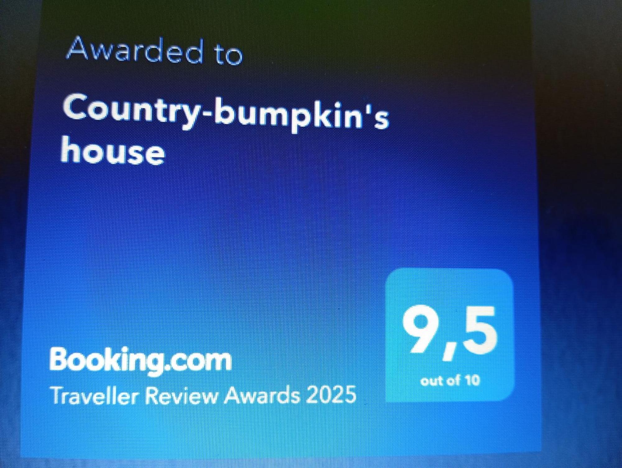 Country-bumpkin's House *